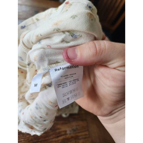 Reformation Nell Top White Floral sz Medium (6) - Picture 3 of 4